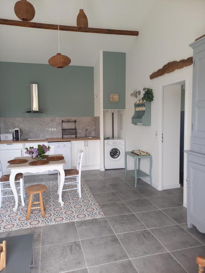 L'En Haut Aramon Extérieur photo