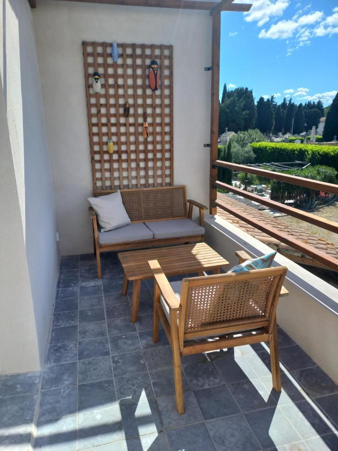 L'En Haut Aramon Extérieur photo